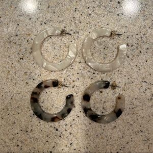 2 pairs of madewell earrings